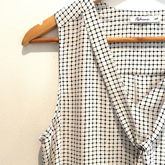 Women’s V-Neck Tie Tank/Blouse. - Picture 1 of 4